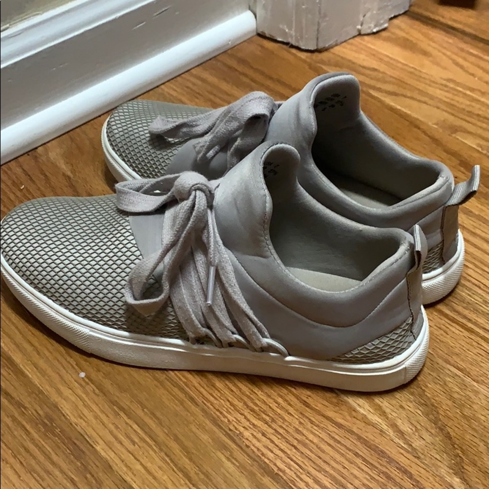 almost new trendy shoes